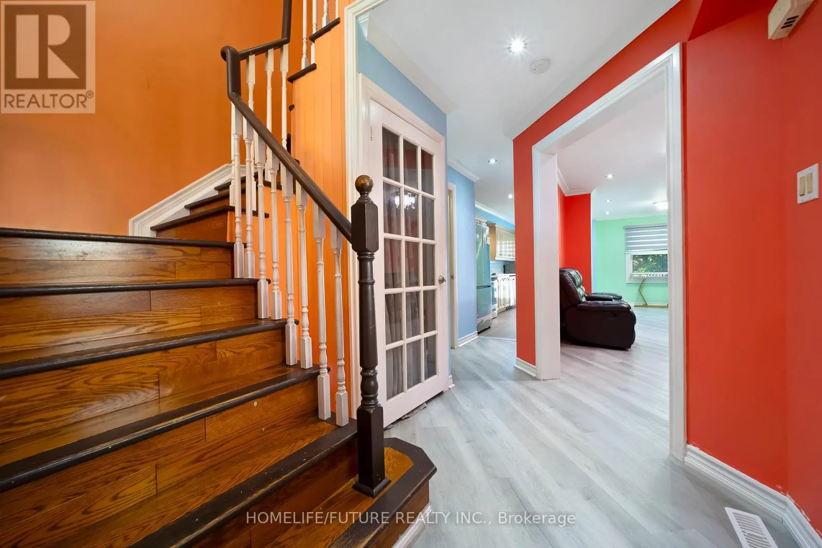 54 DUCATEL CRESCENT