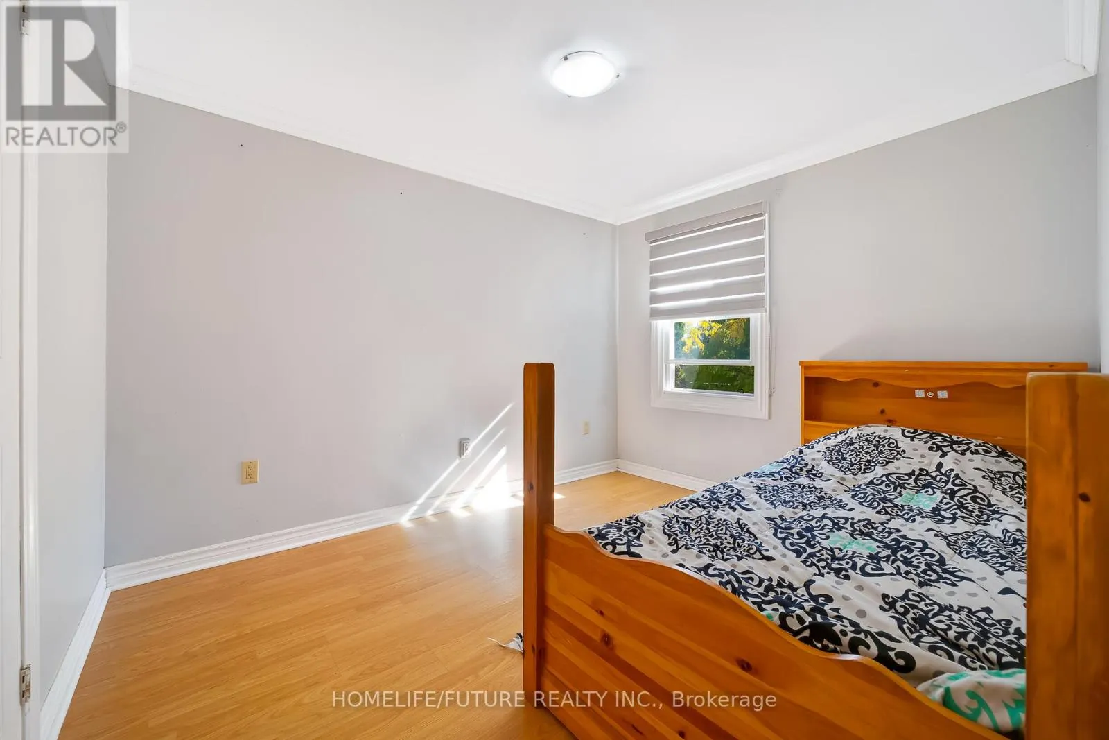 54 DUCATEL CRESCENT