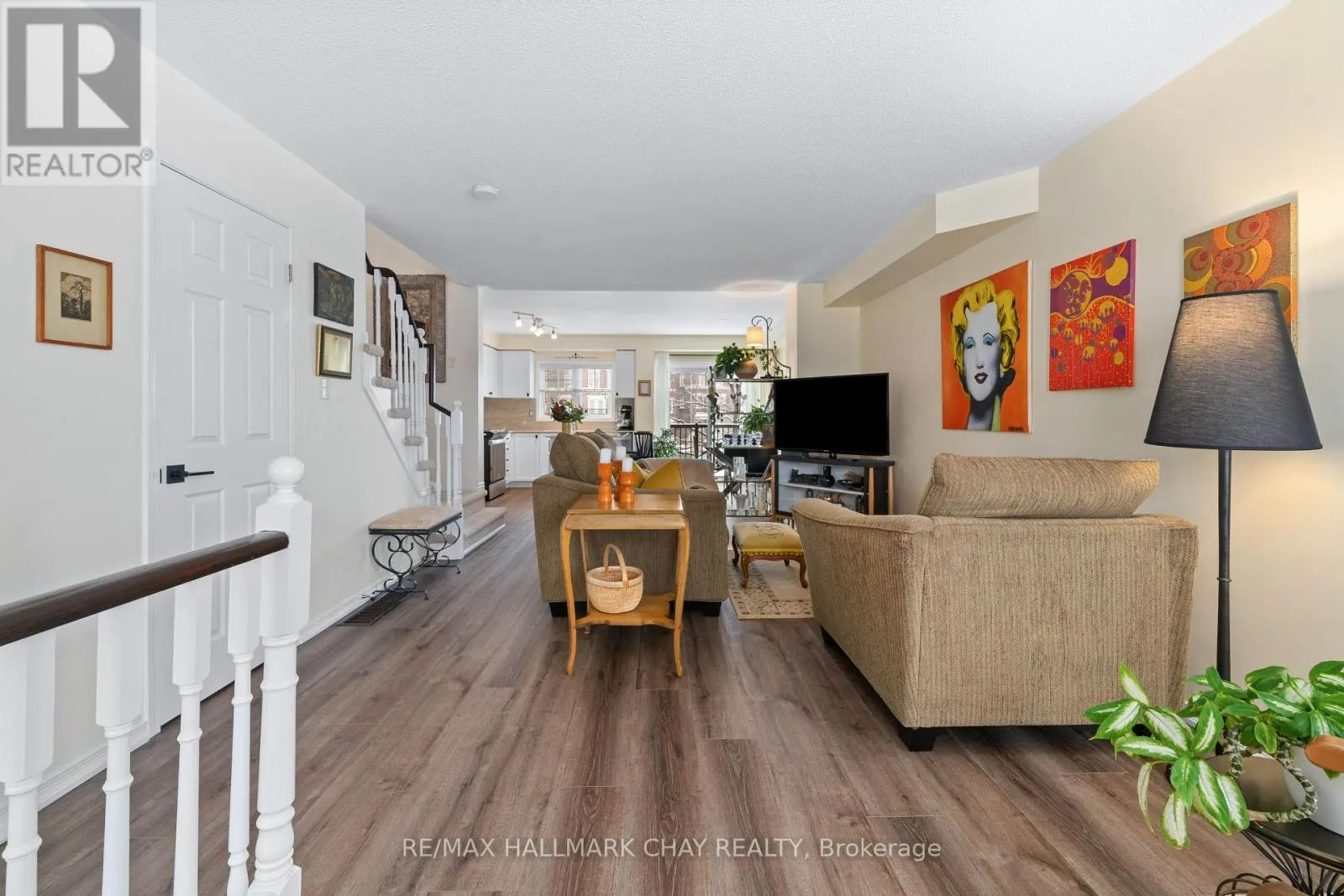 13 - 571 LONGWORTH AVENUE