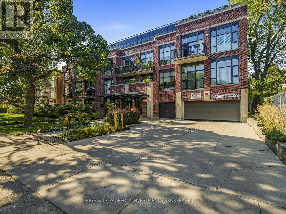 105 - 66 KIPPENDAVIE AVENUE