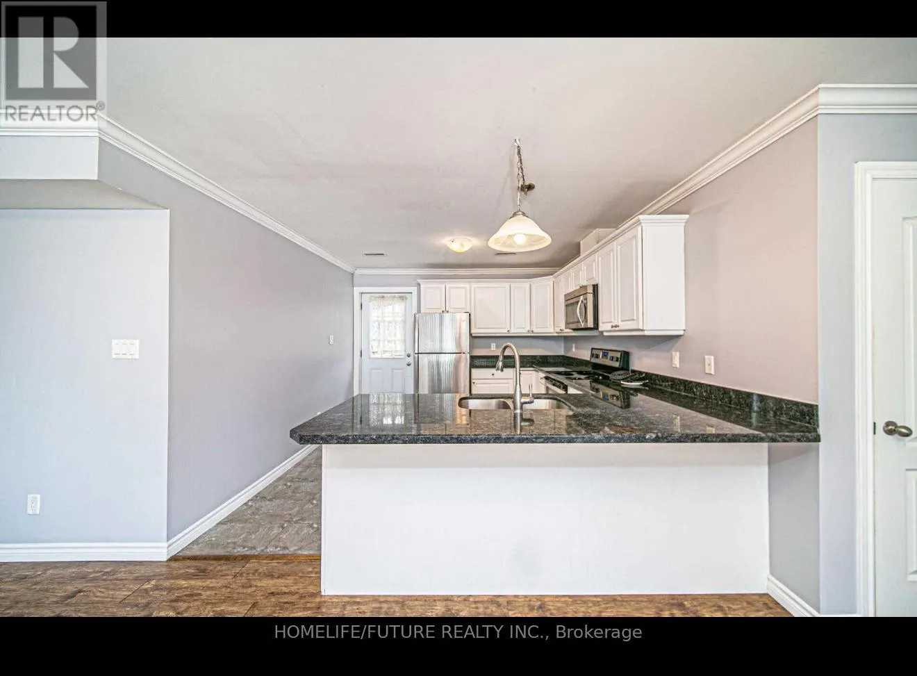 MAIN - 1215 KING STREET E
