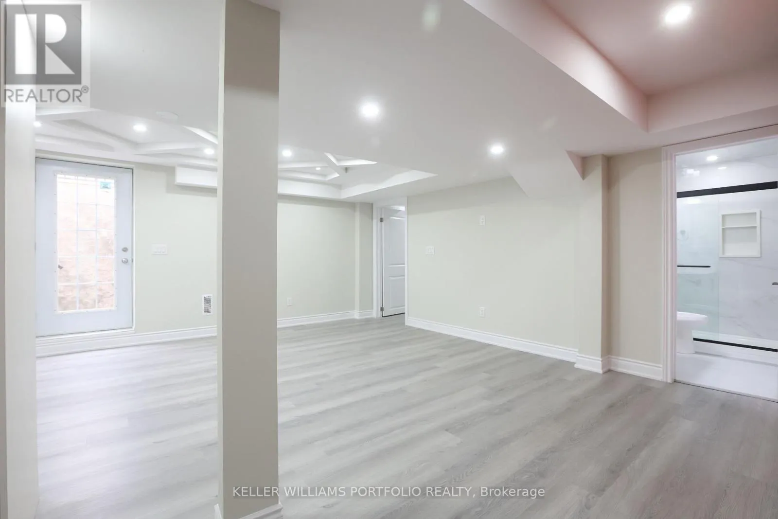 BSMT - 99 HURST DRIVE W