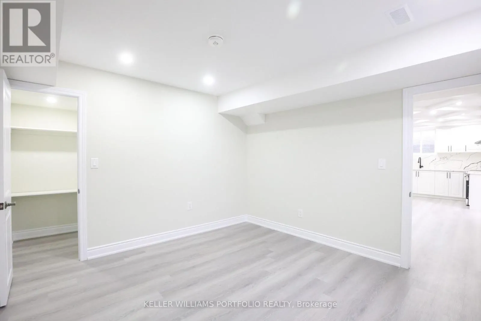 BSMT - 99 HURST DRIVE W