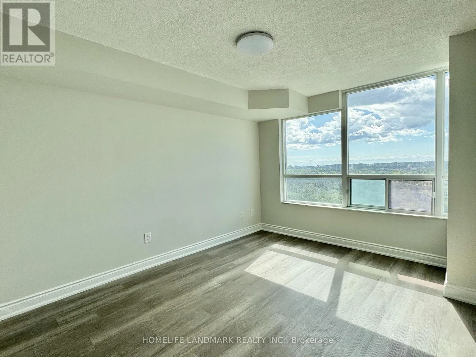 2302 - 60 BRIAN HARRISON WAY
