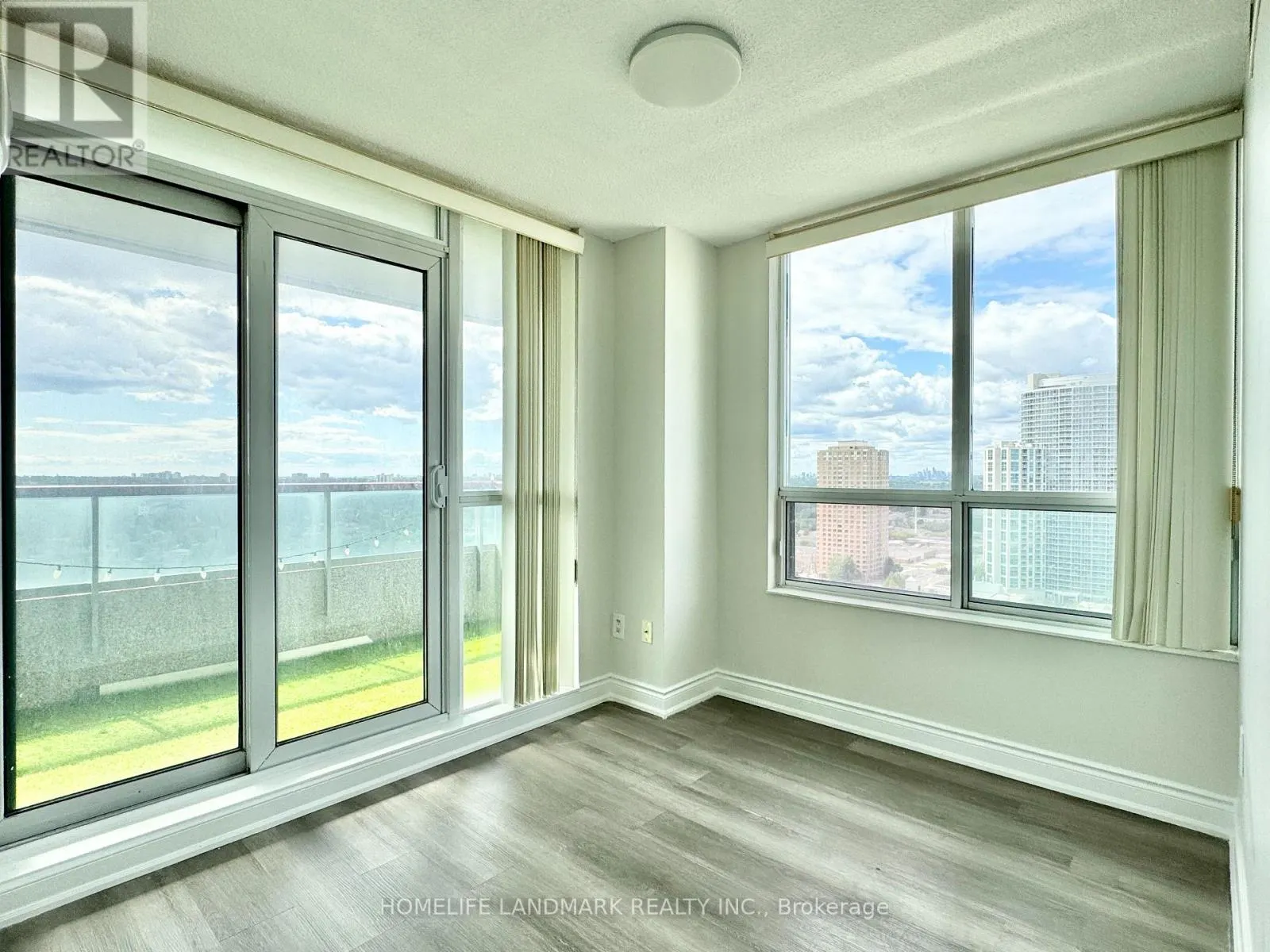 2302 - 60 BRIAN HARRISON WAY