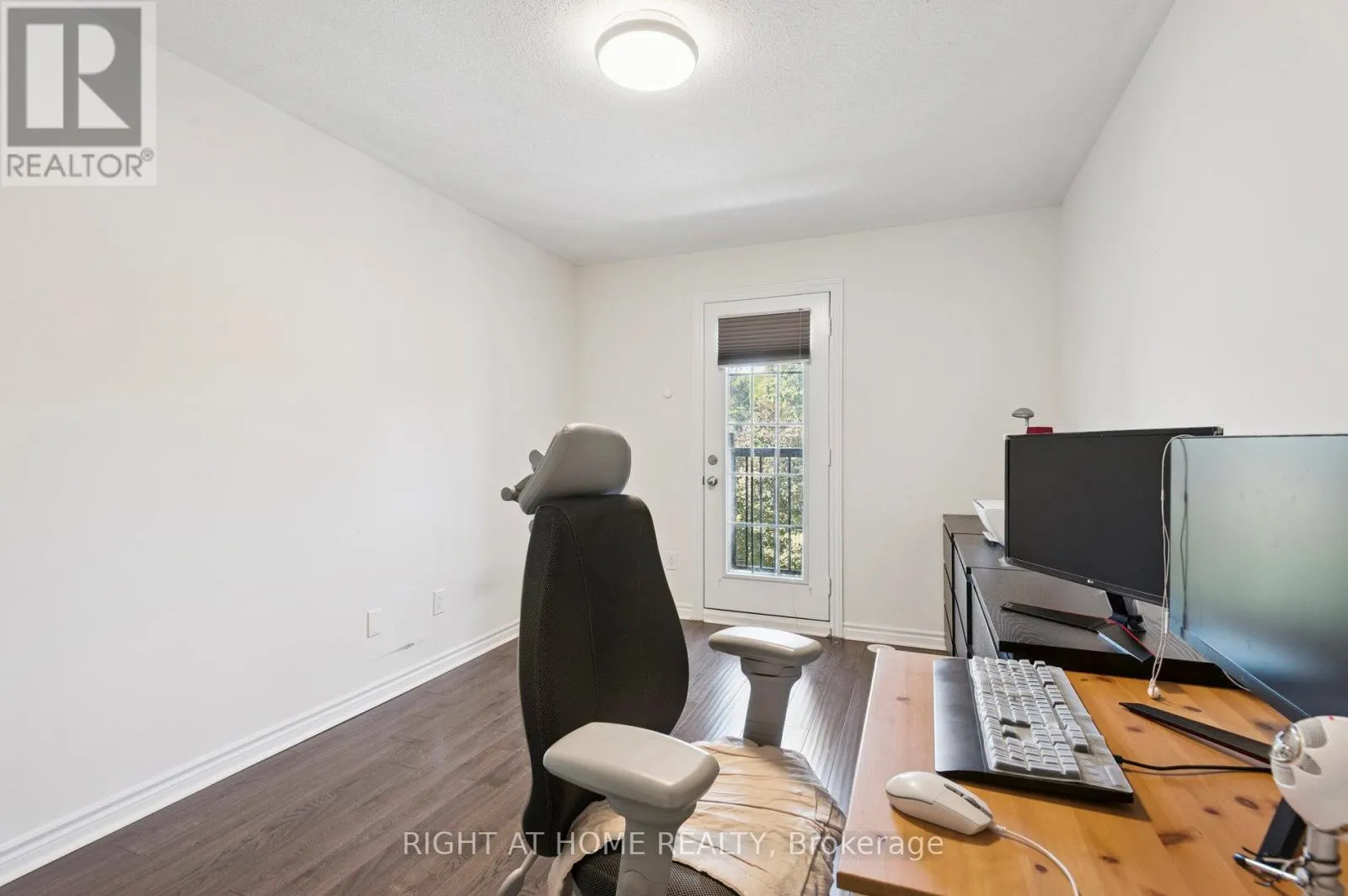 14 - 1255 BRIDLETOWNE CIRCLE