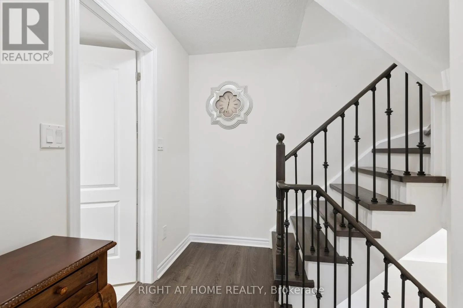 14 - 1255 BRIDLETOWNE CIRCLE