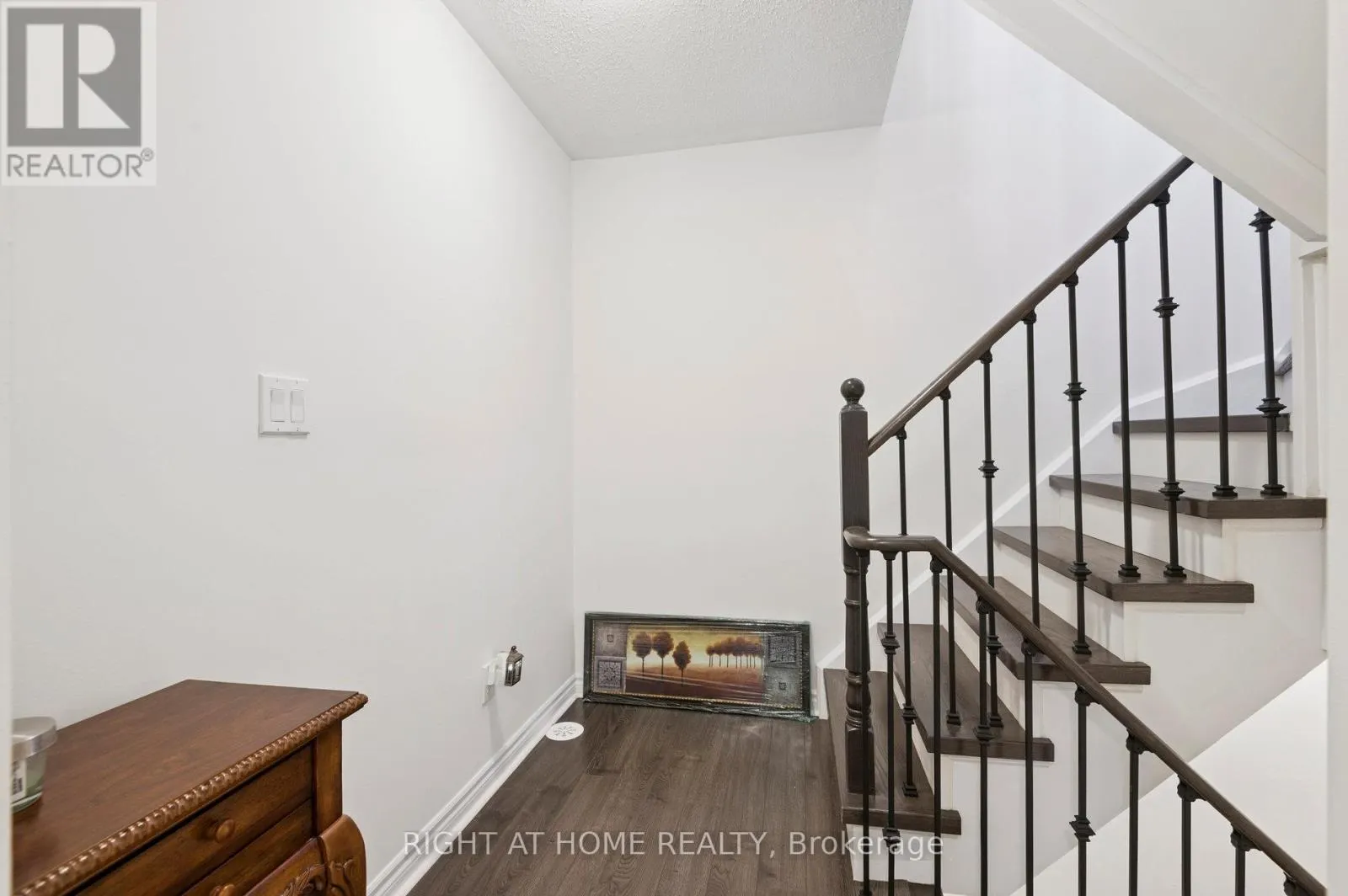 14 - 1255 BRIDLETOWNE CIRCLE