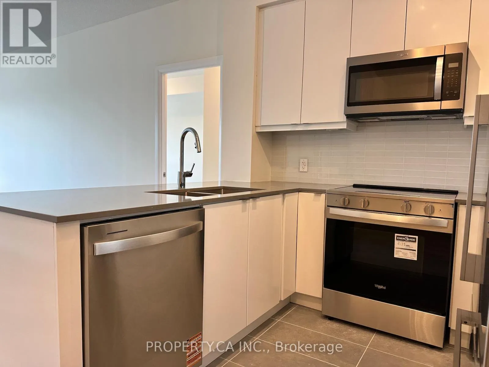 435 - 3270 SHEPPARD AVENUE E
