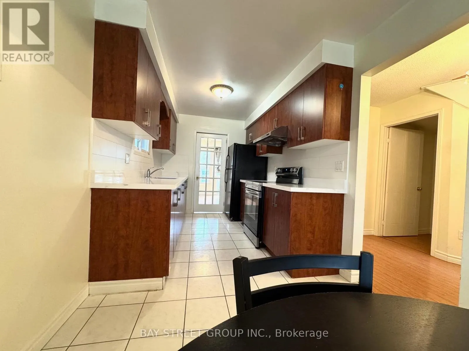 38 ENCHANTED HILLS CRESCENT