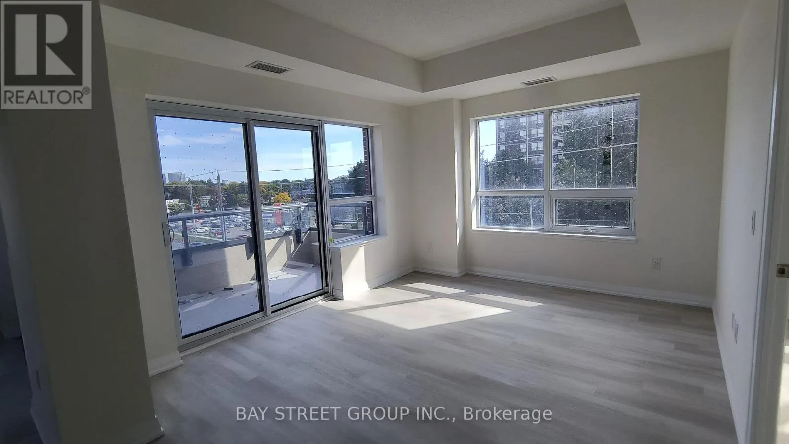 422 - 3270 SHEPPARD AVENUE E