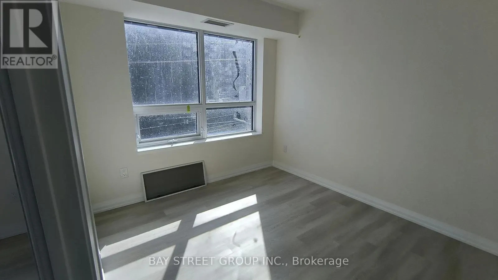 422 - 3270 SHEPPARD AVENUE E