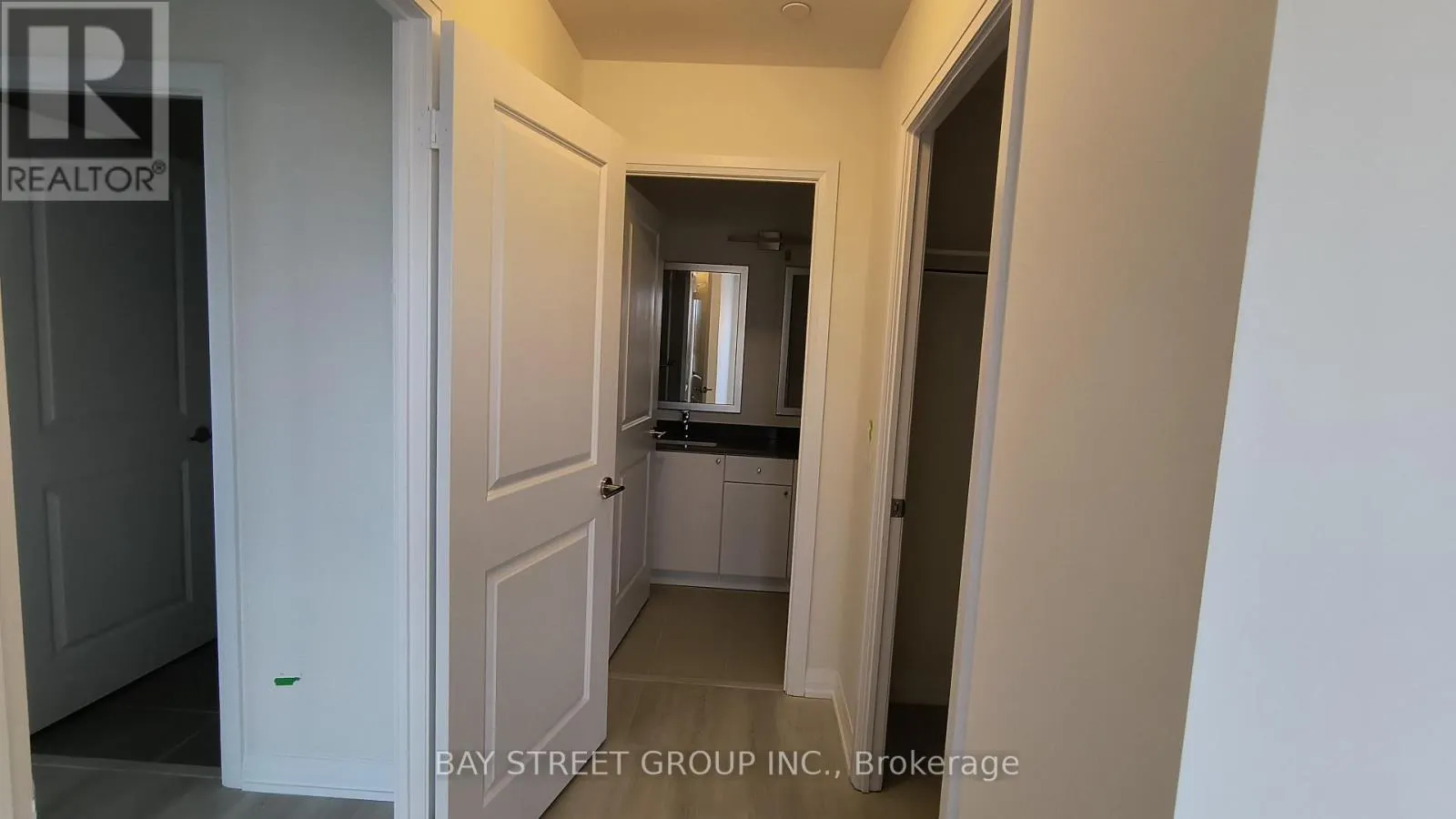 422 - 3270 SHEPPARD AVENUE E