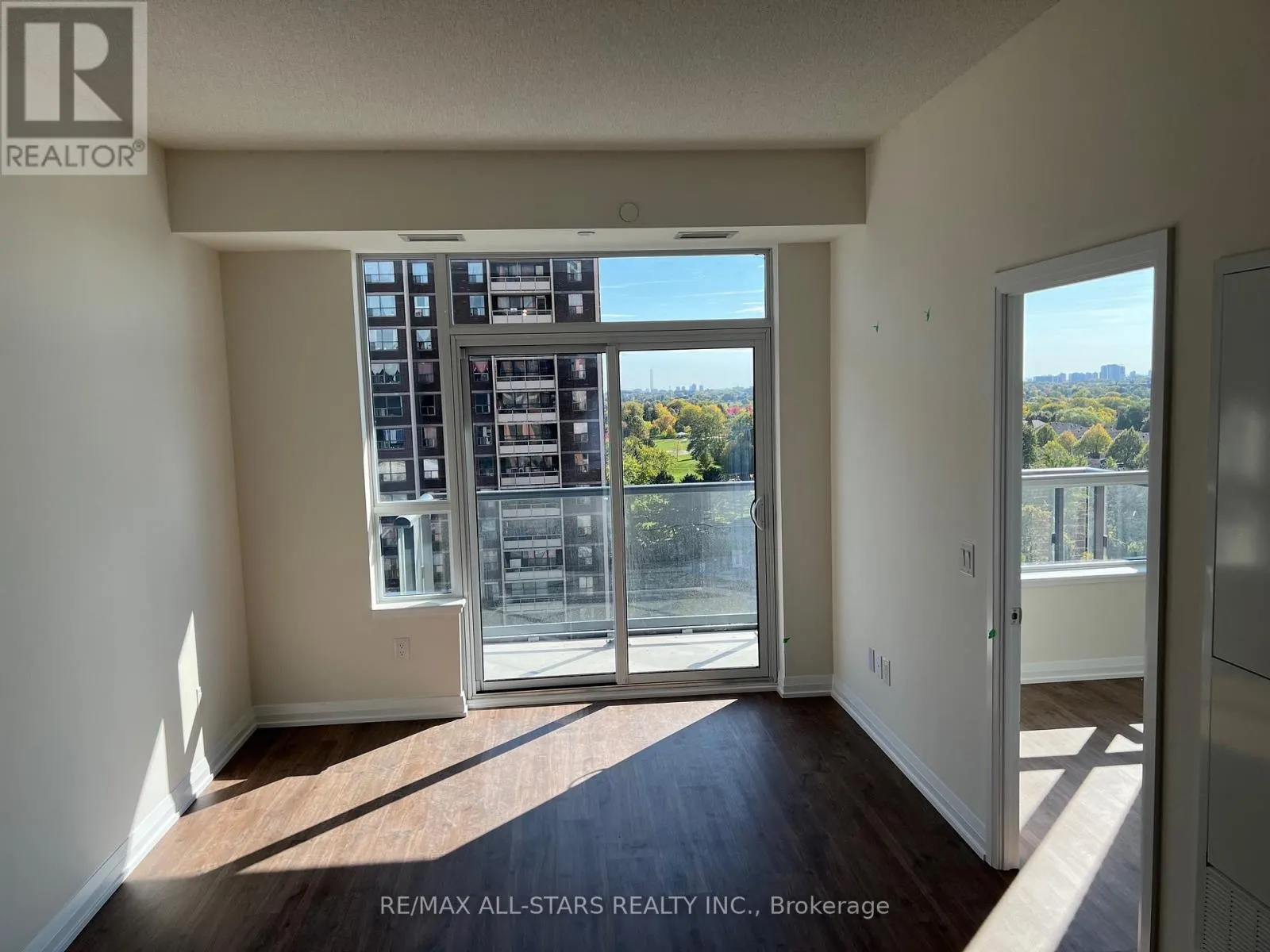 1108 - 3260 SHEPPARD AVENUE E