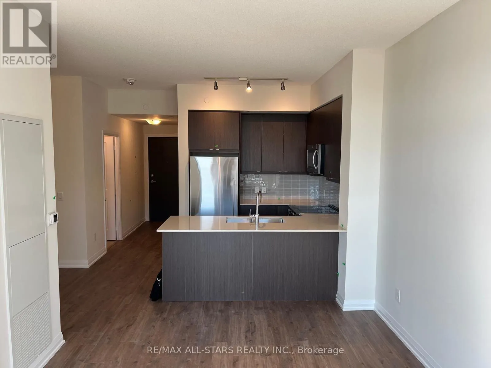 1108 - 3260 SHEPPARD AVENUE E