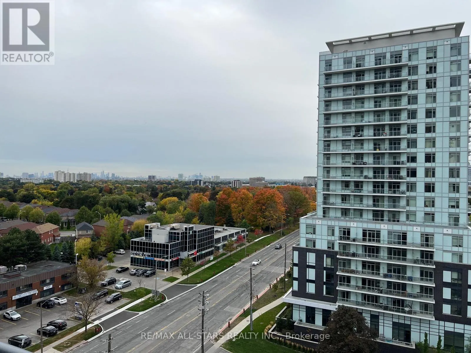 1101 - 3260 SHEPPARD AVENUE E