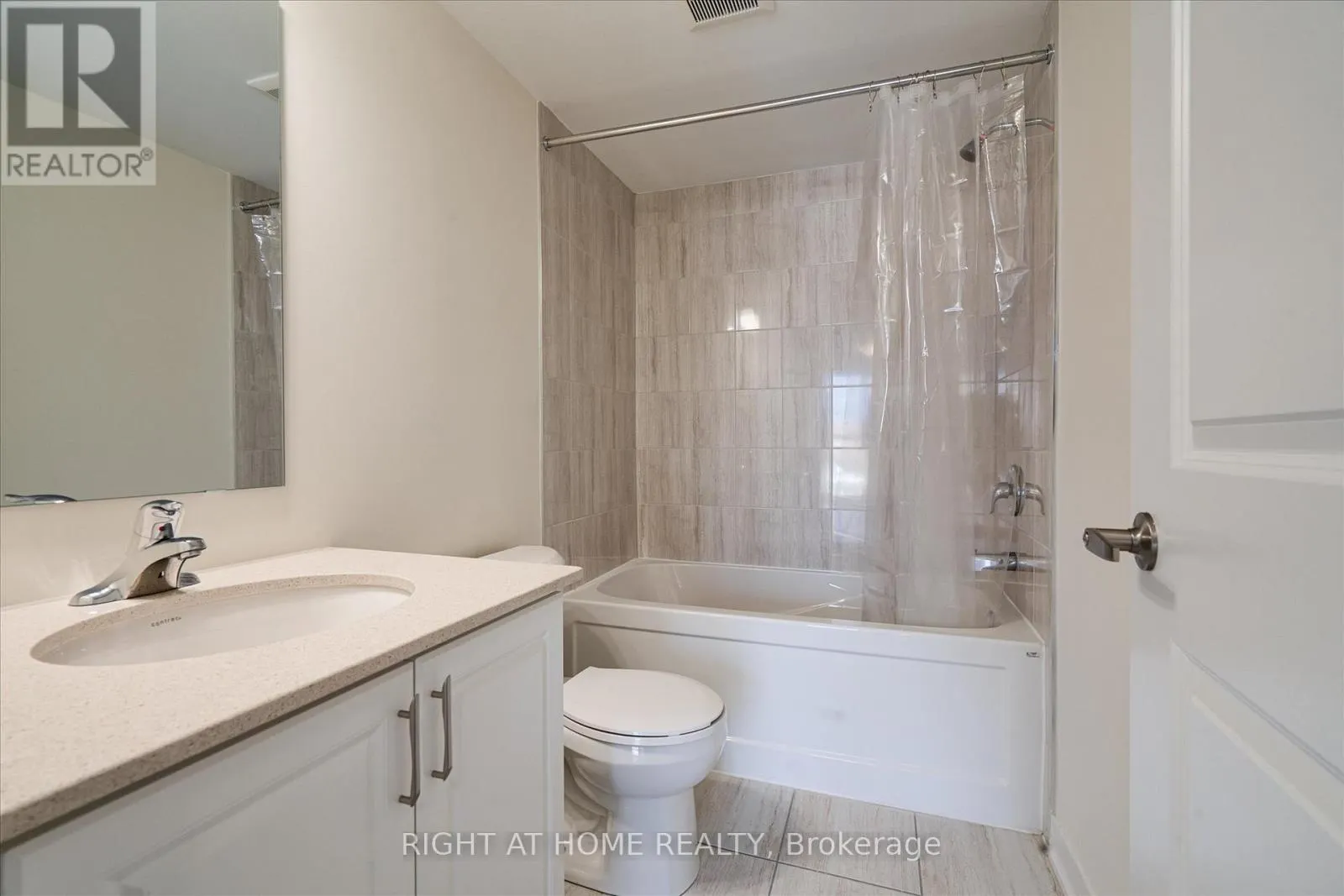 305 - 755 OMEGA DRIVE