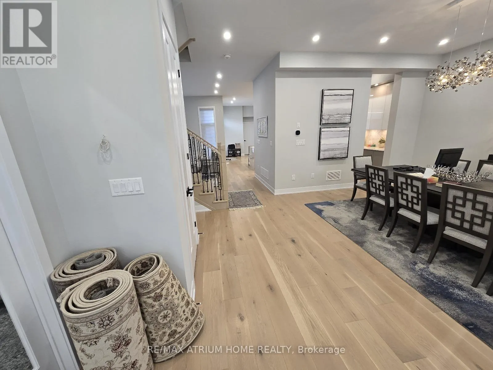 5 NORBURY CRESCENT