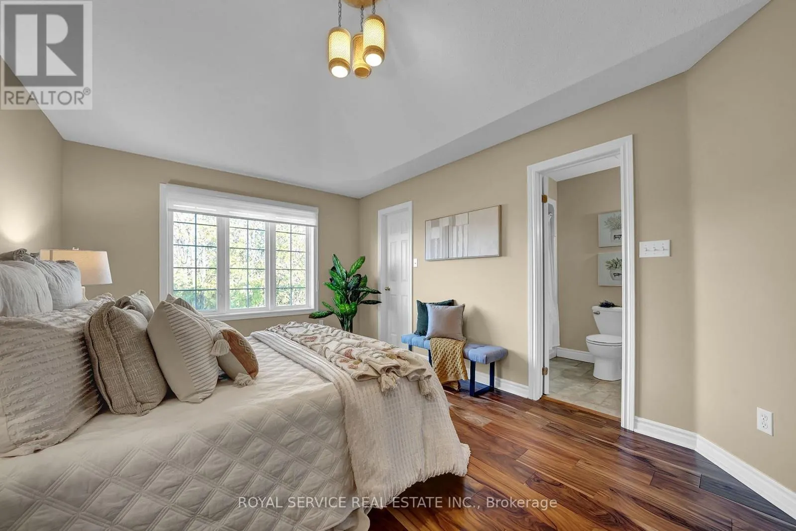 86 CARVETH CRESCENT