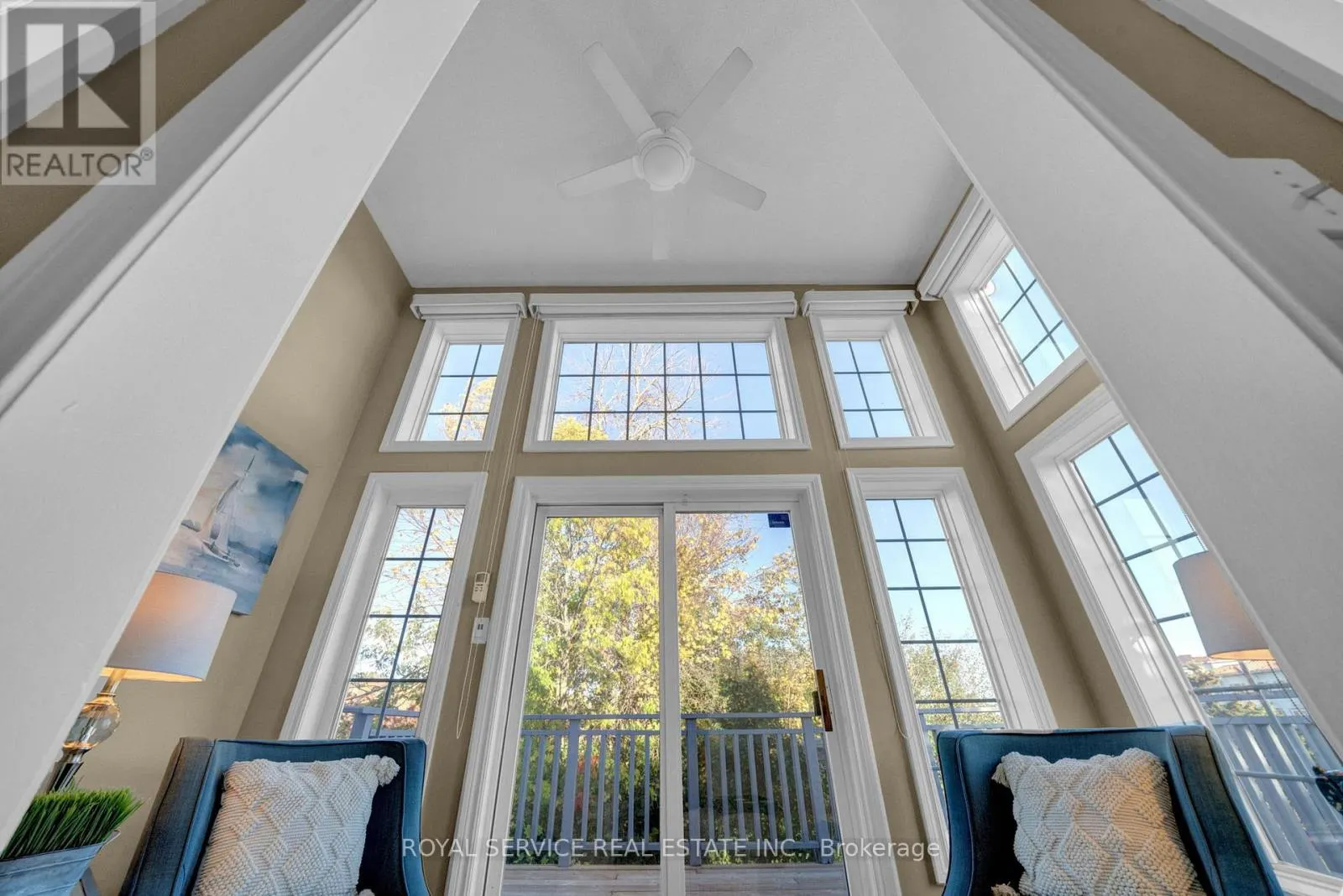 86 CARVETH CRESCENT