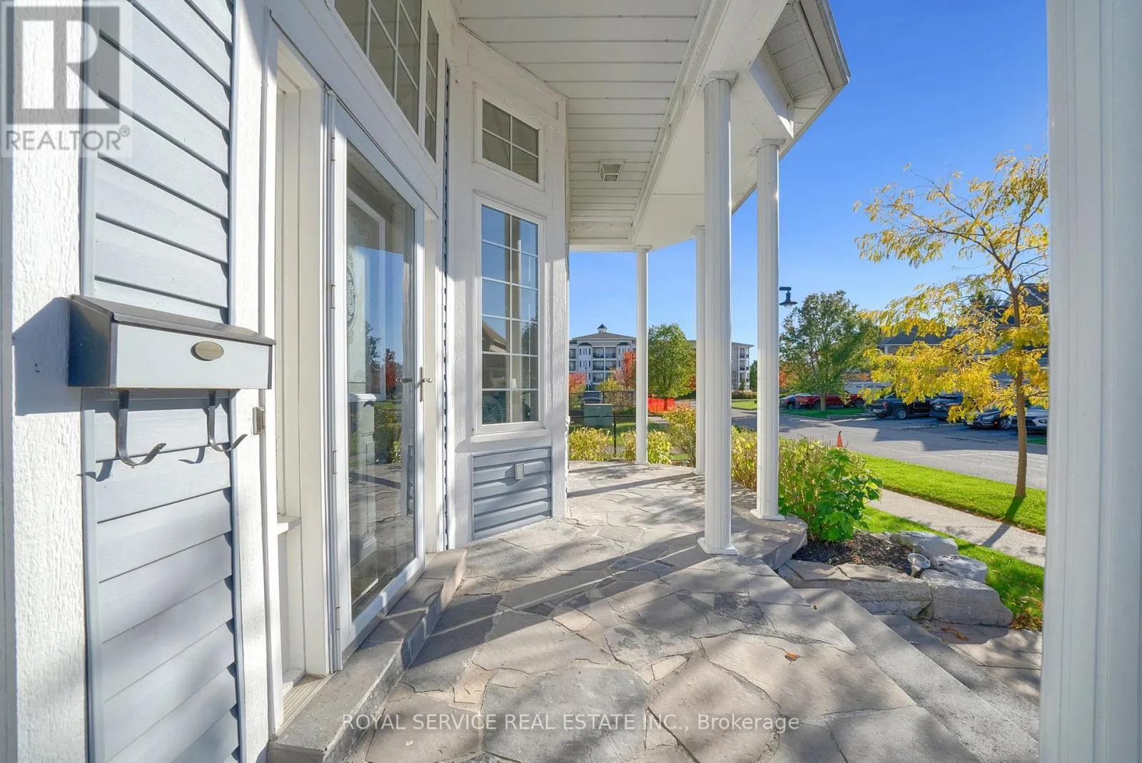 86 CARVETH CRESCENT