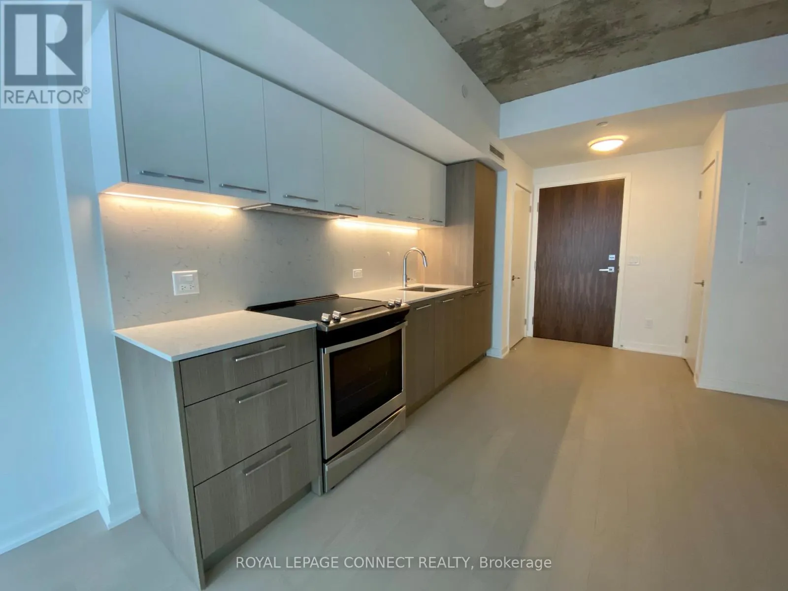 614 - 30 BASEBALL PLACE