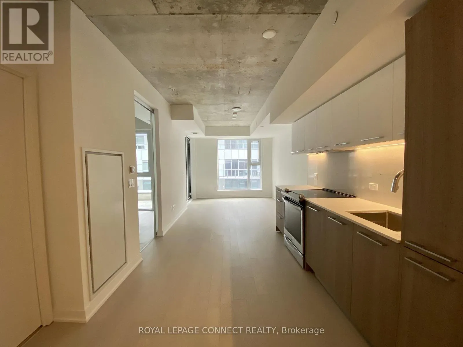 614 - 30 BASEBALL PLACE
