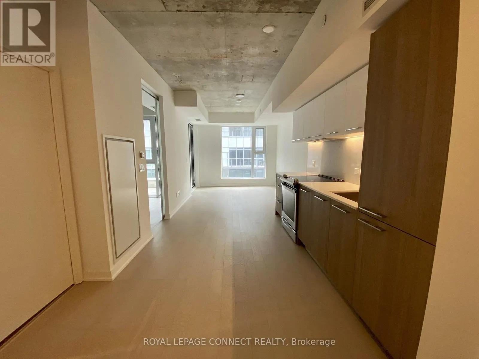 614 - 30 BASEBALL PLACE