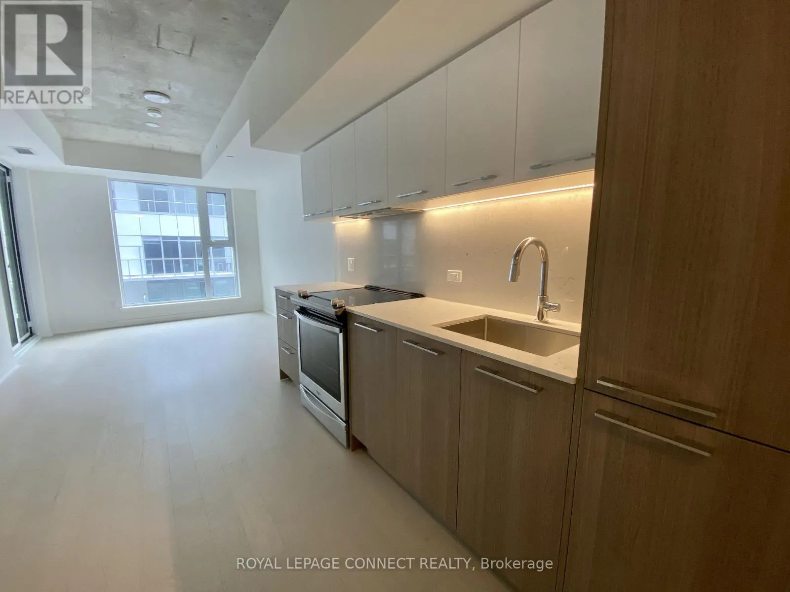 614 - 30 BASEBALL PLACE