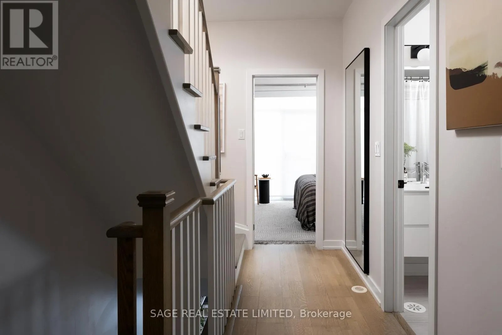 8 - 1321 GERRARD STREET E