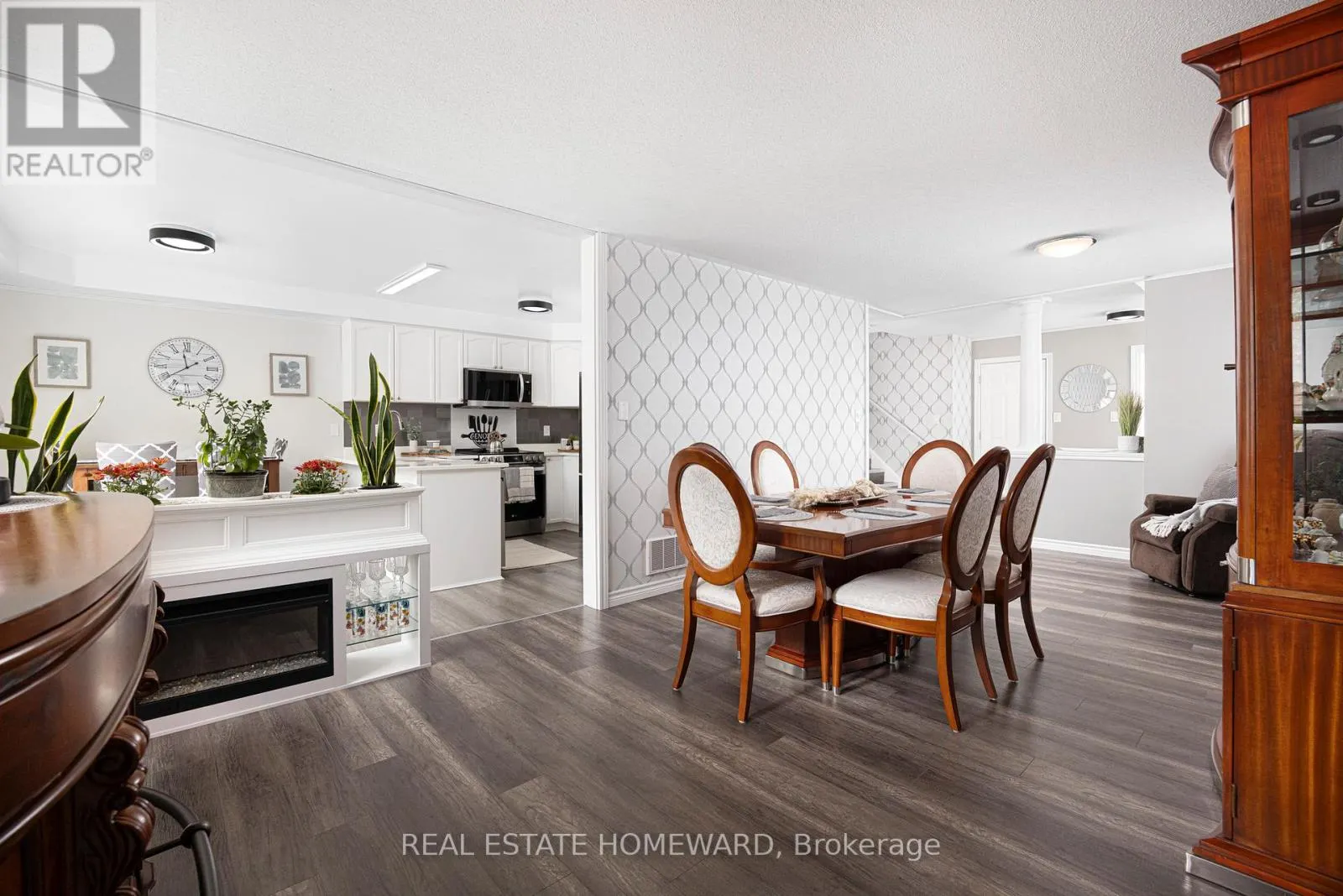 49 WATERVIEW LANE