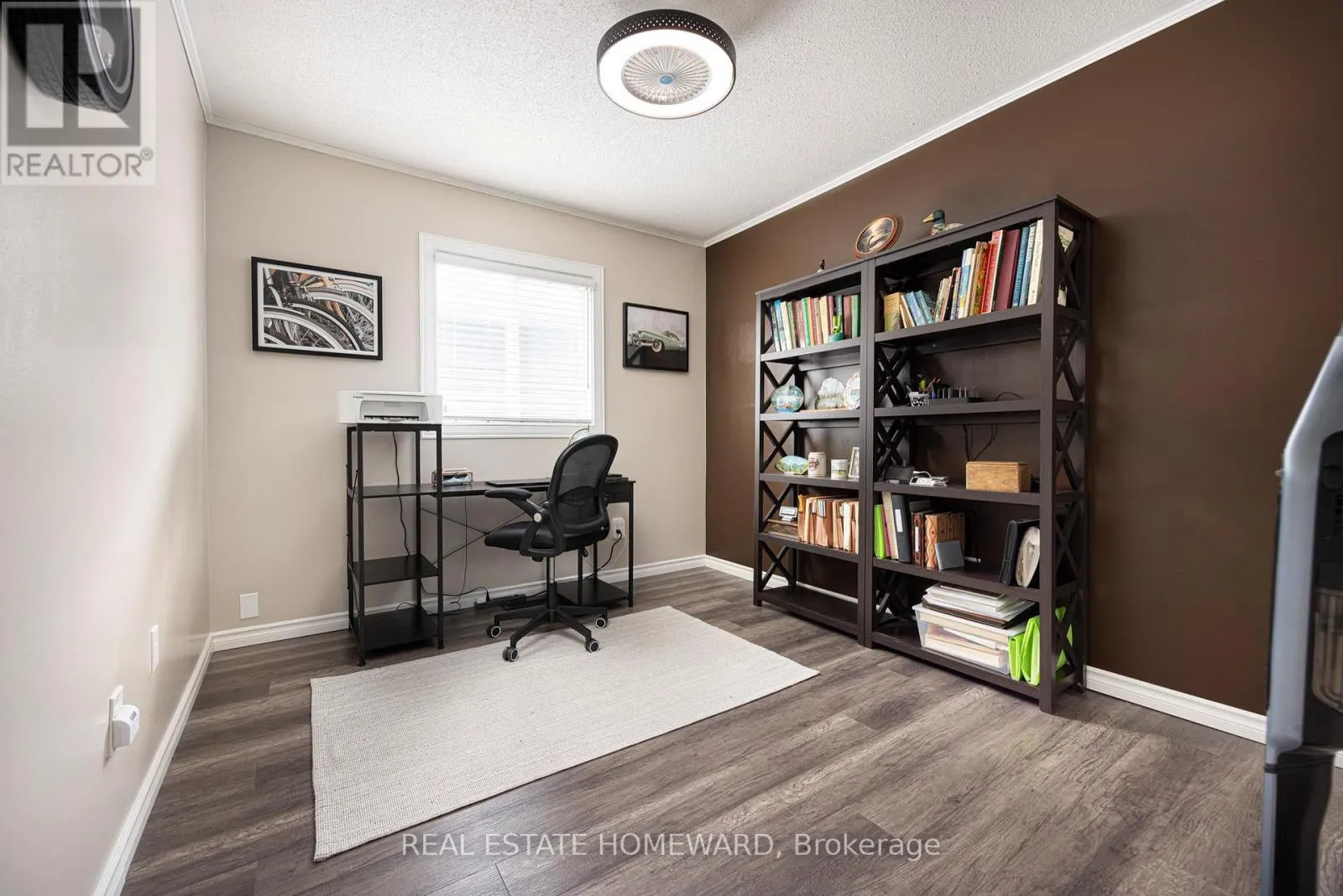 49 WATERVIEW LANE