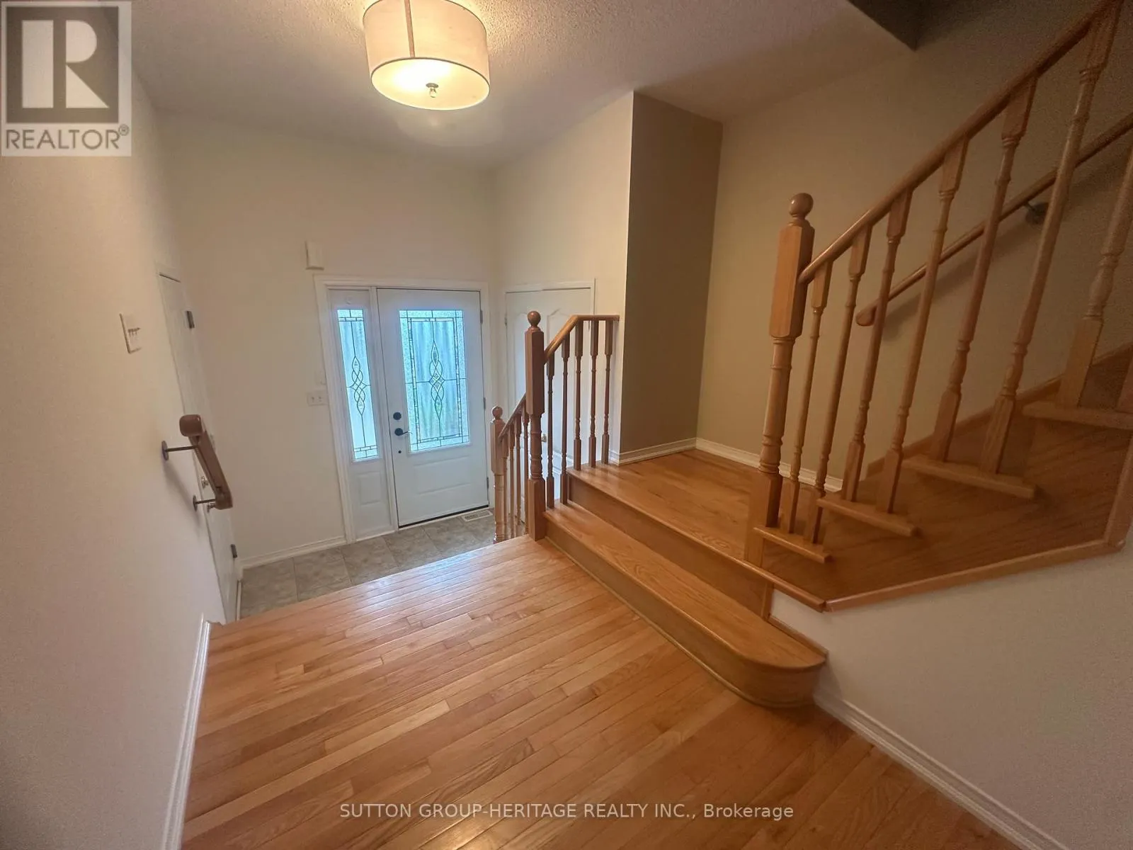 4 SUMMERSIDE AVENUE