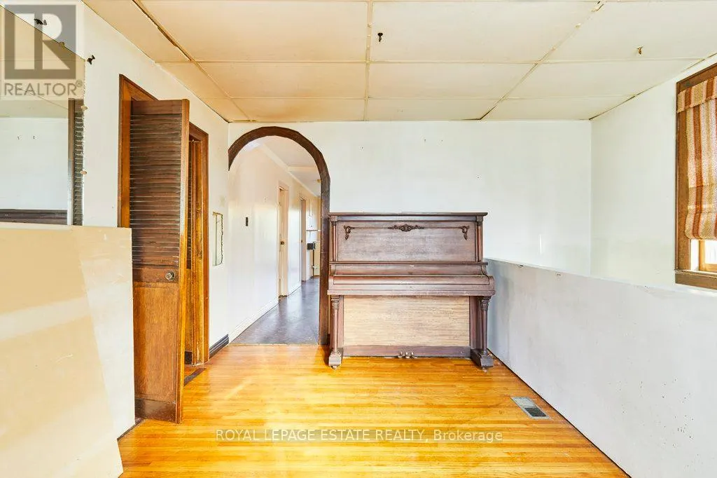 121 GALLOWAY ROAD