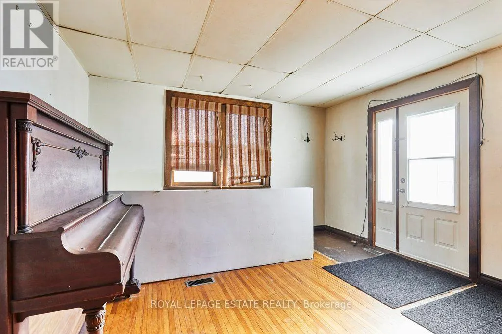 121 GALLOWAY ROAD