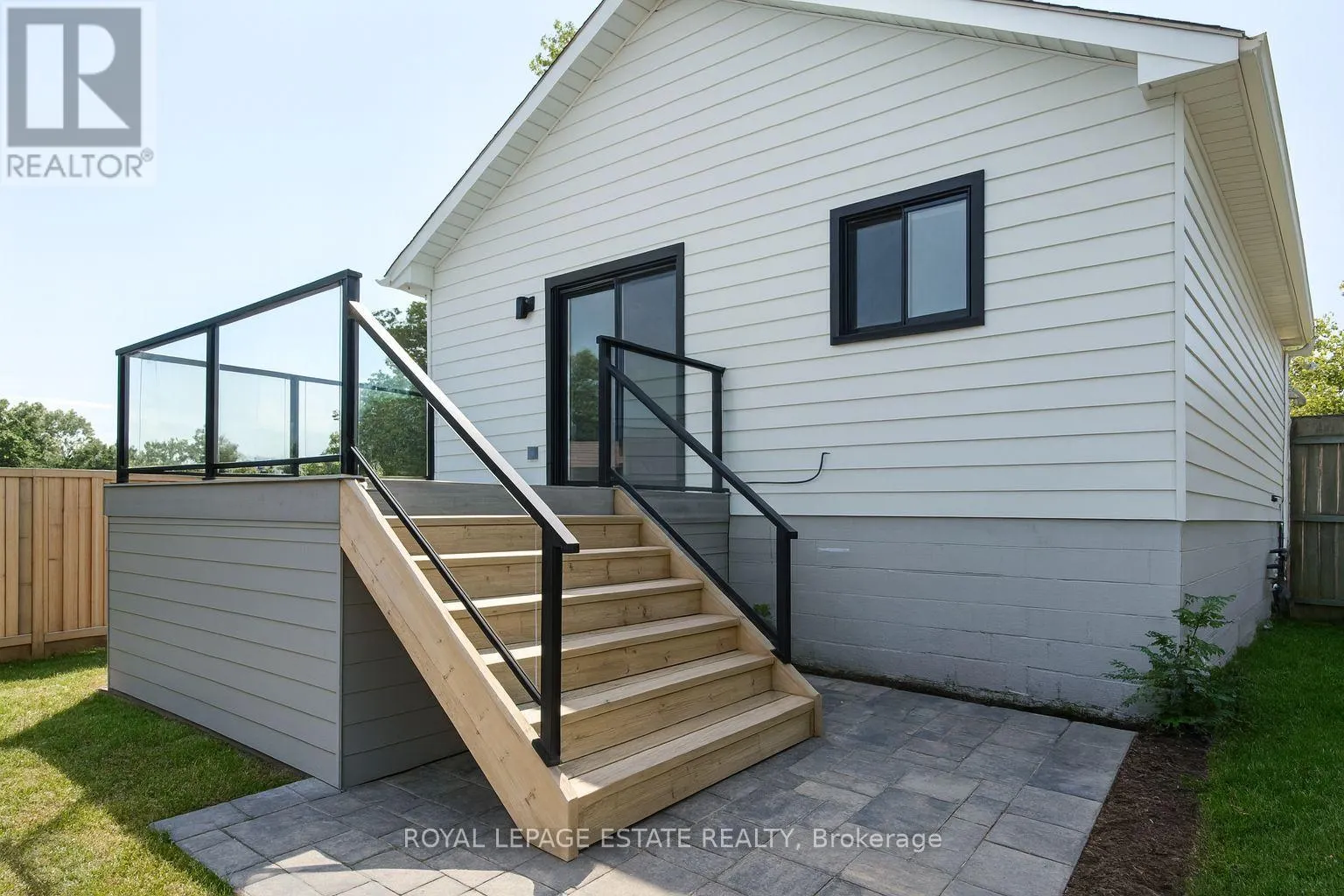 121 GALLOWAY ROAD