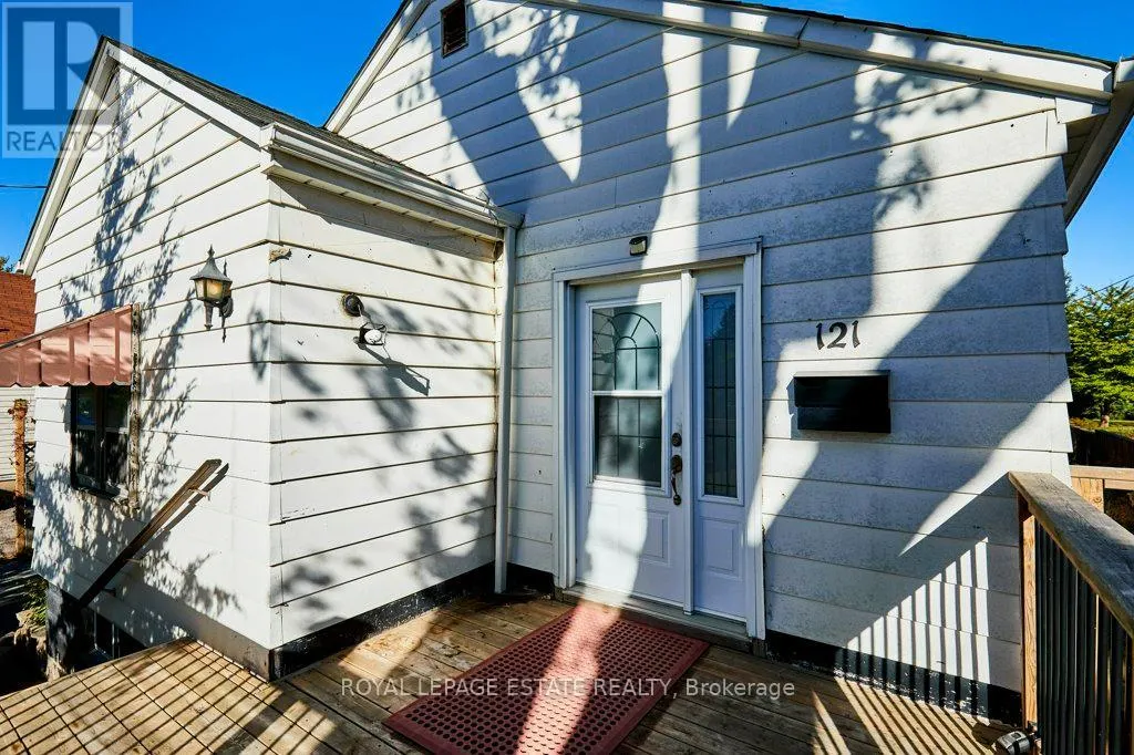 121 GALLOWAY ROAD