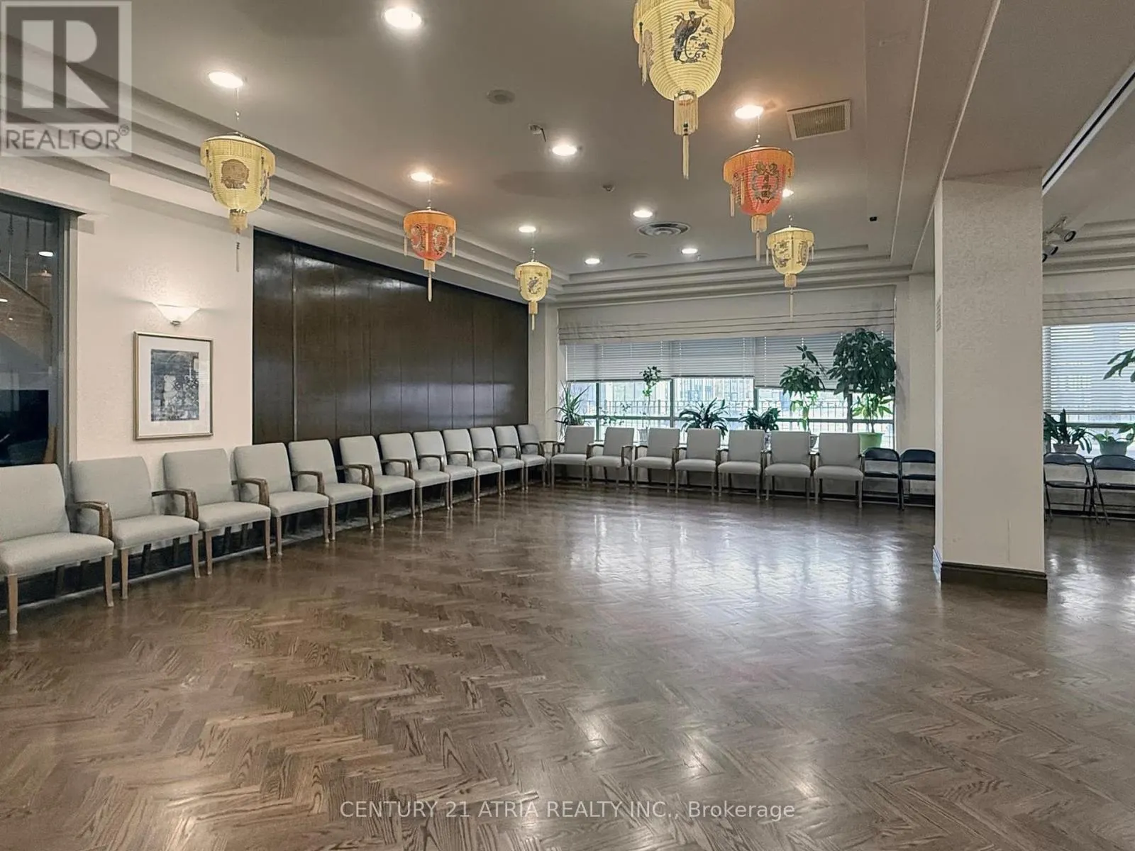 712 - 3088 KENNEDY ROAD