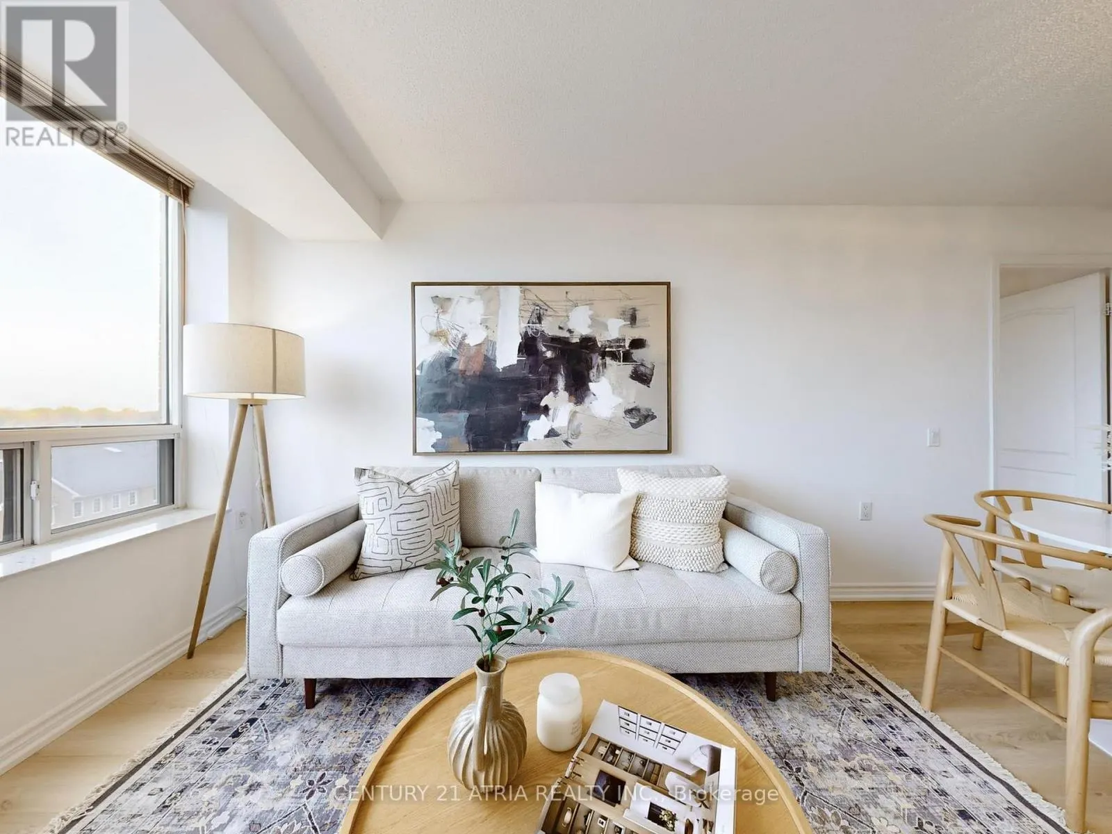 712 - 3088 KENNEDY ROAD
