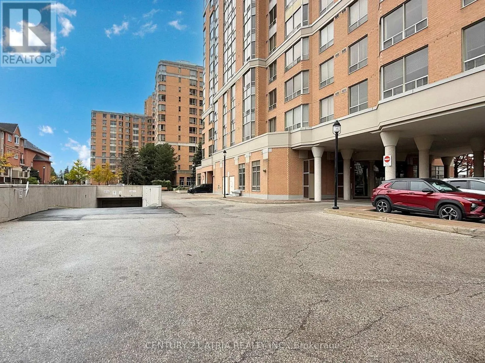 712 - 3088 KENNEDY ROAD