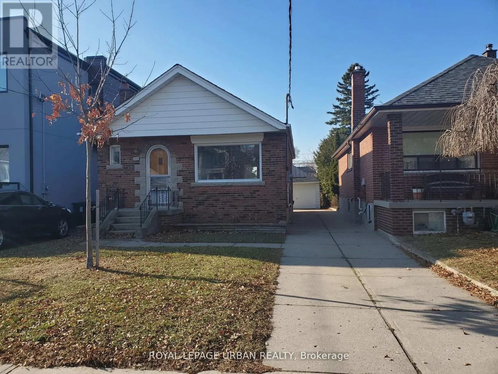 304 LINSMORE CRESCENT