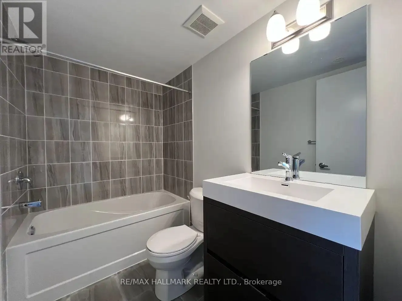 101 - 1865 PICKERING PARKWAY S