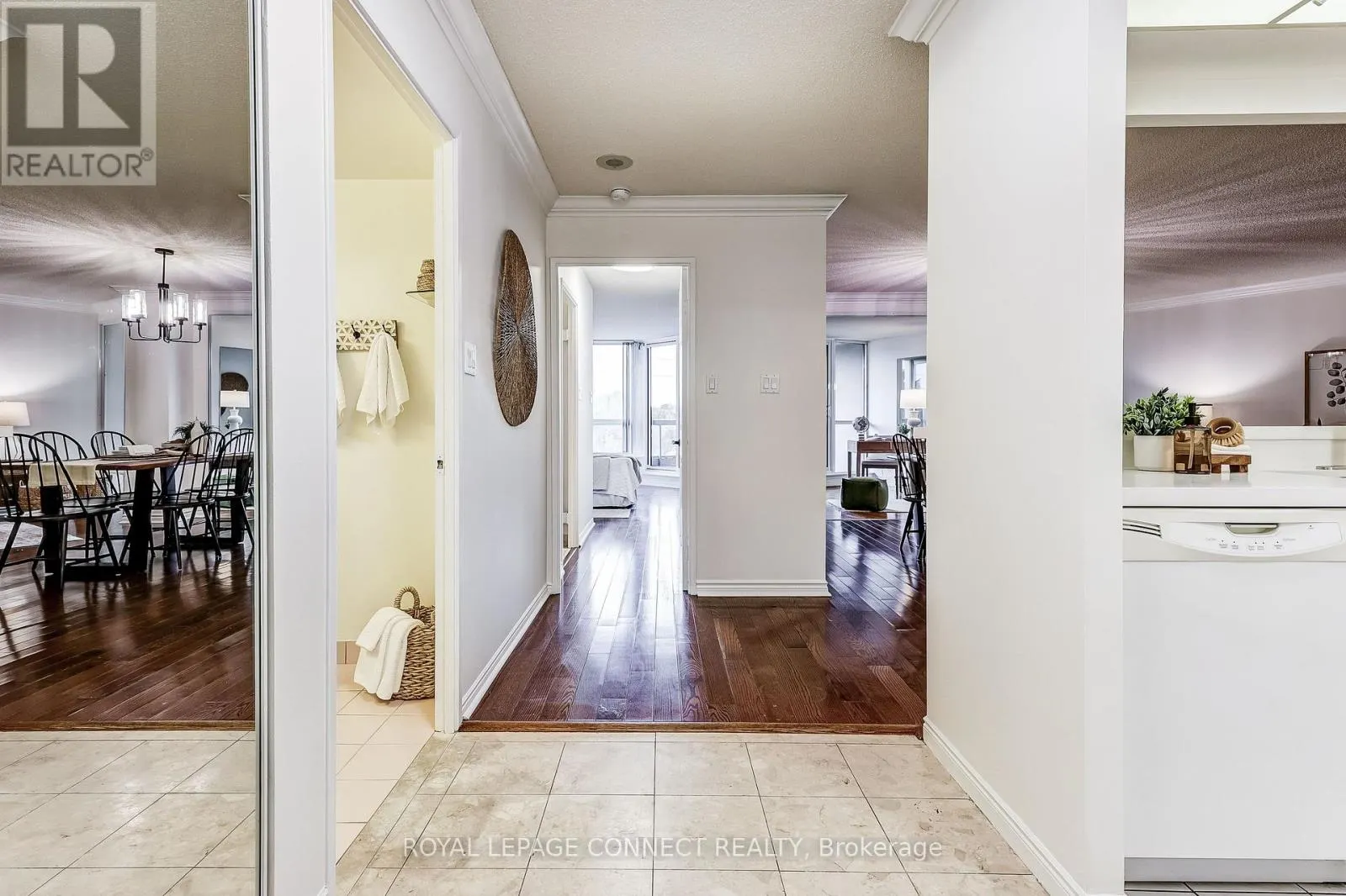 532 - 10 GUILDWOOD PARKWAY