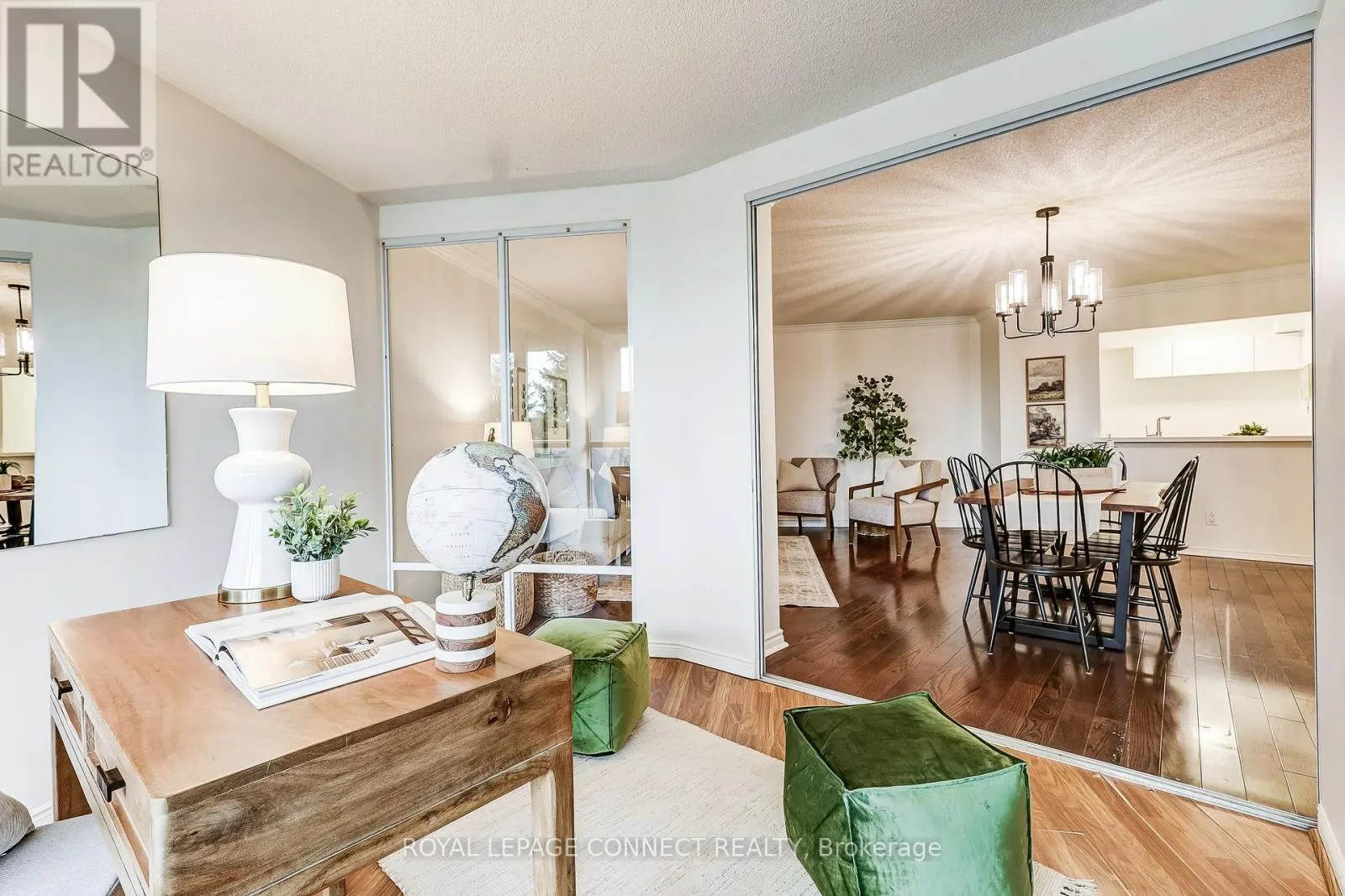 532 - 10 GUILDWOOD PARKWAY