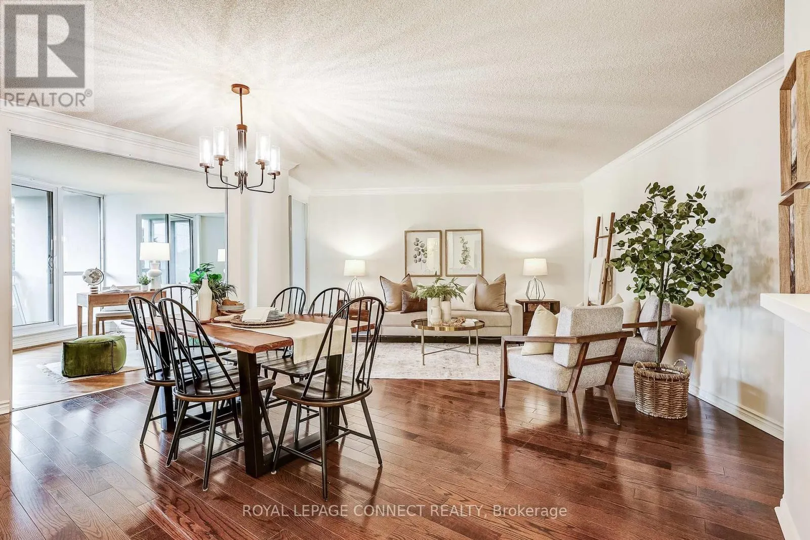 532 - 10 GUILDWOOD PARKWAY