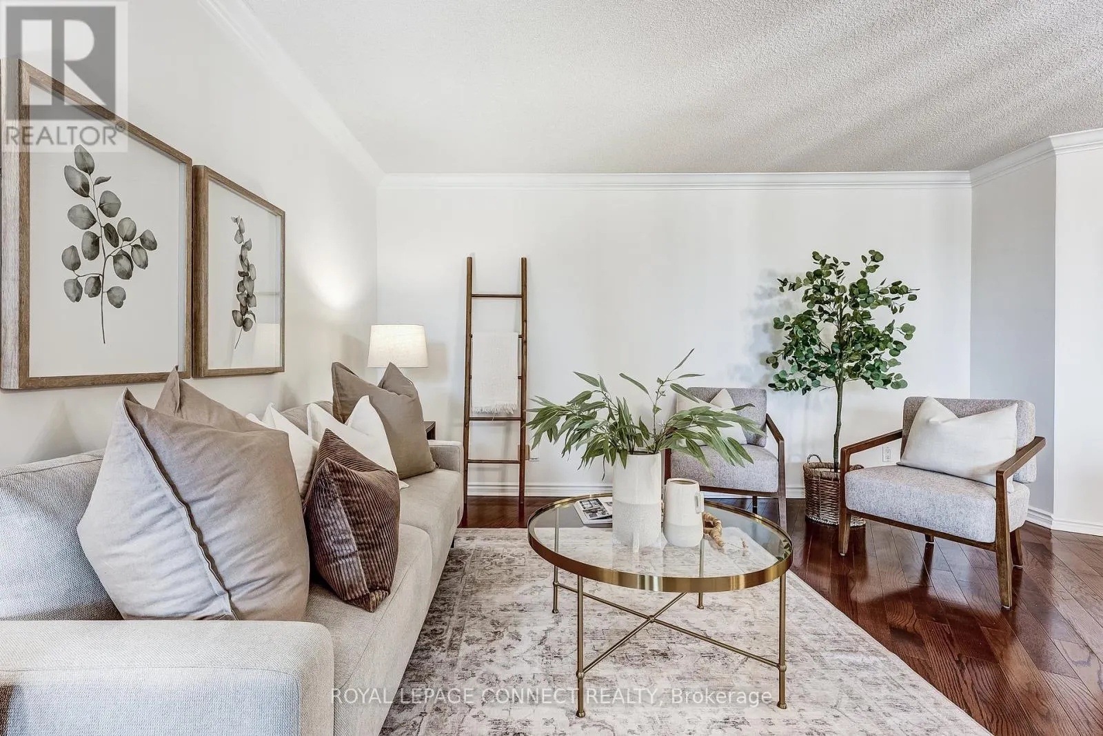 532 - 10 GUILDWOOD PARKWAY