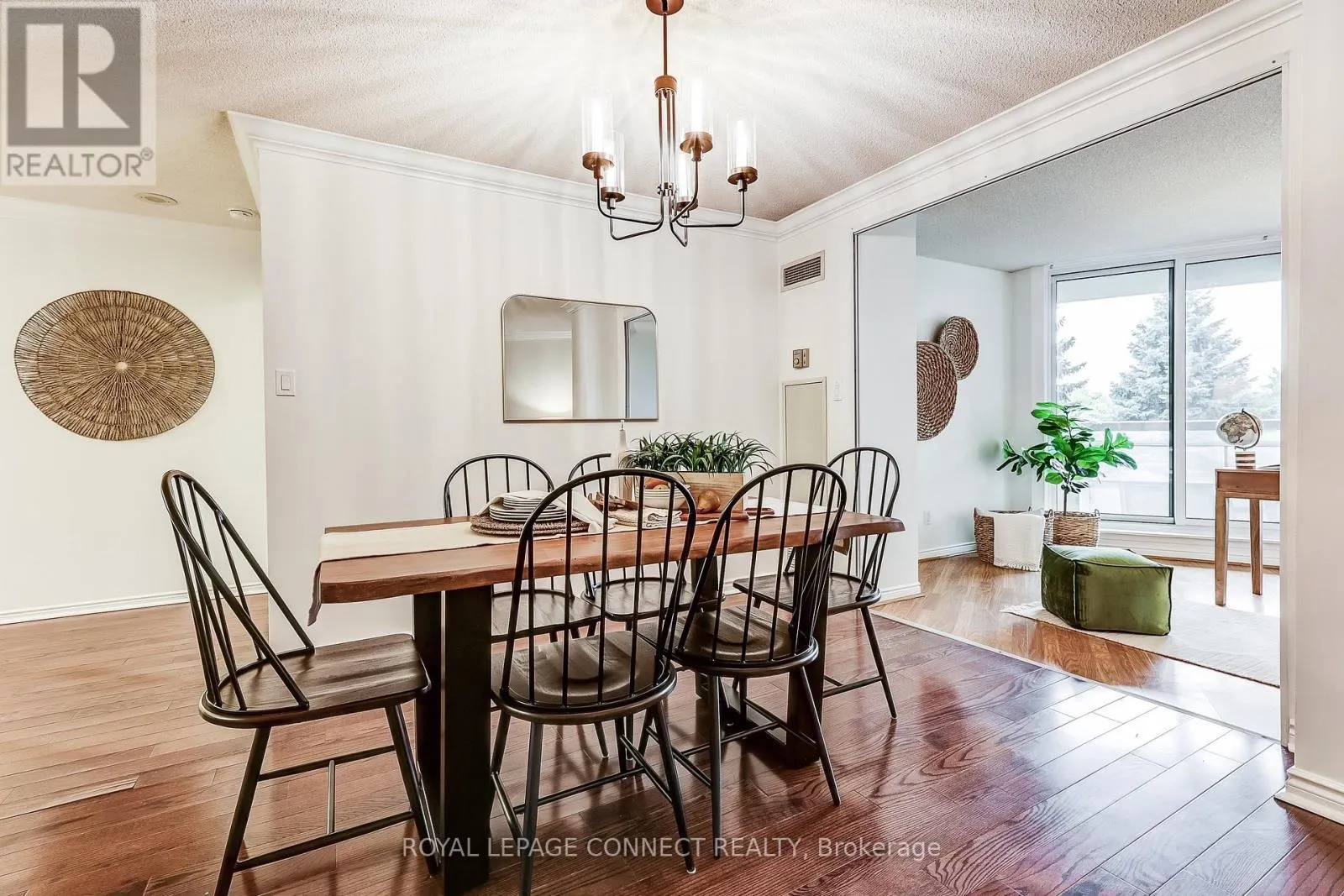 532 - 10 GUILDWOOD PARKWAY