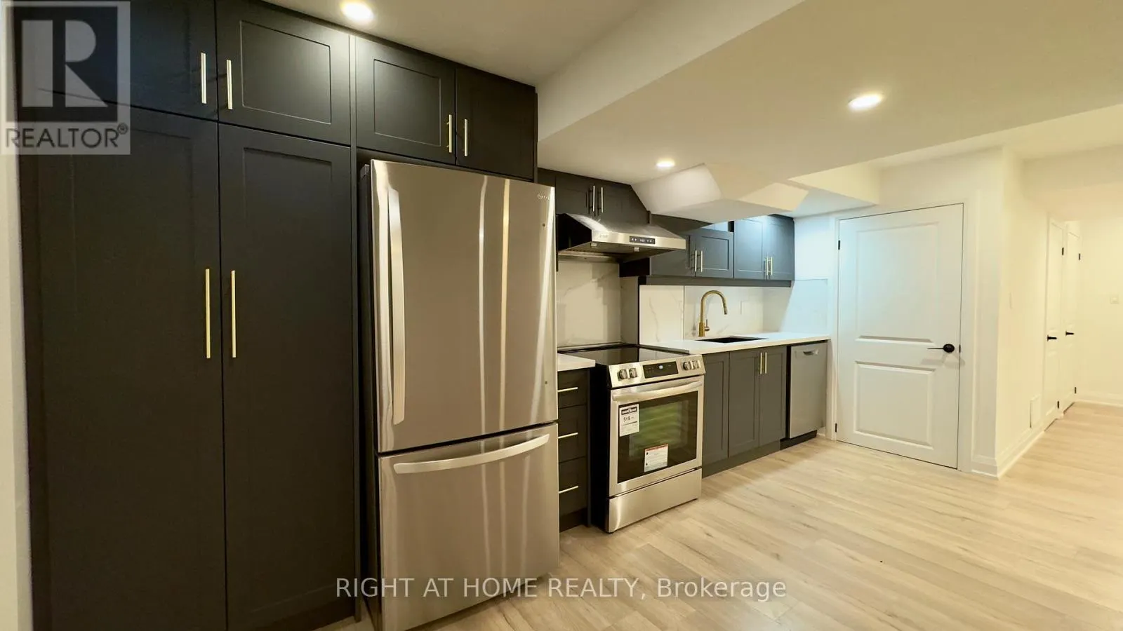 BSMT - 5 OSWELL DRIVE