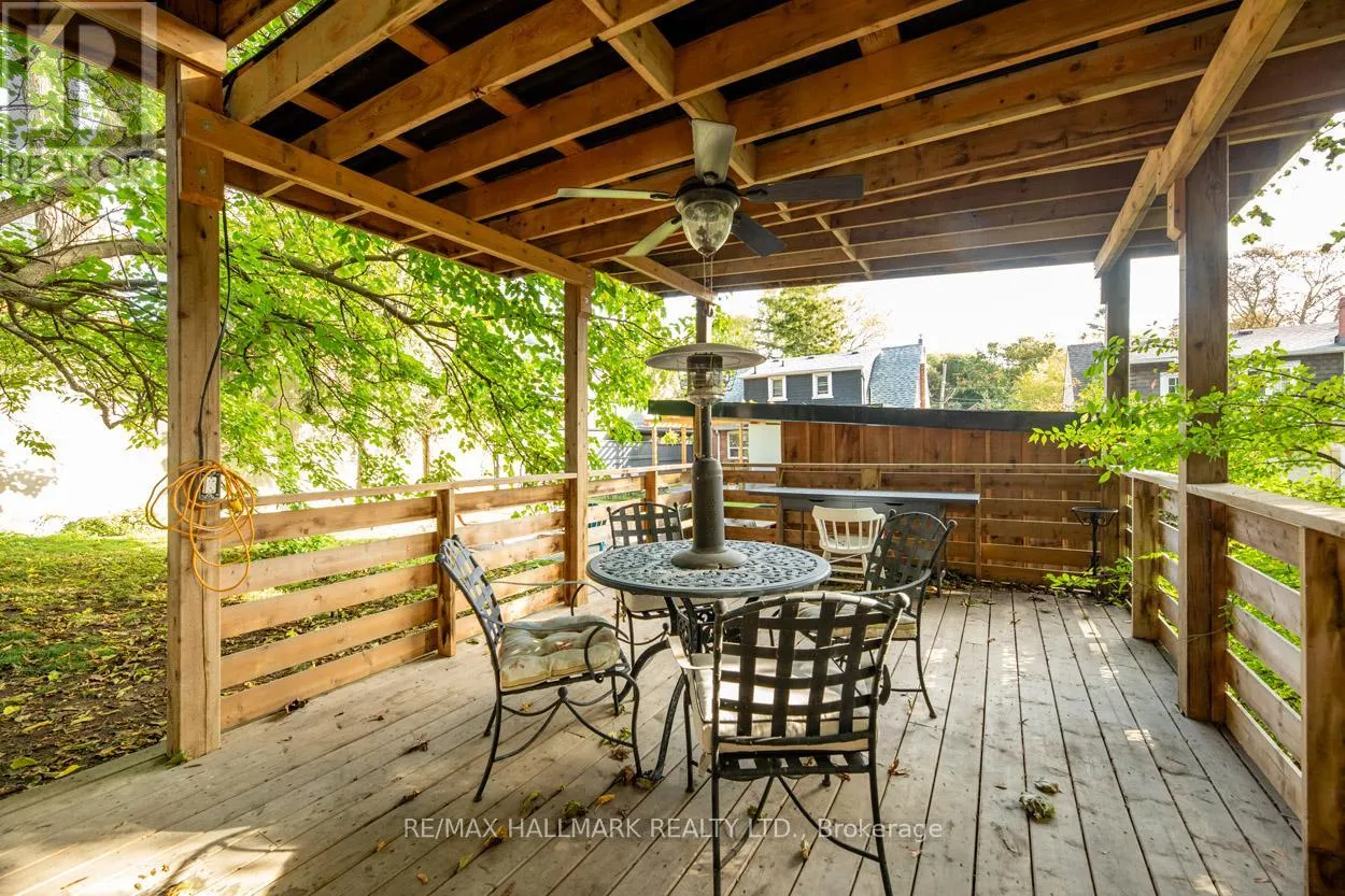 110 LAKESIDE AVENUE
