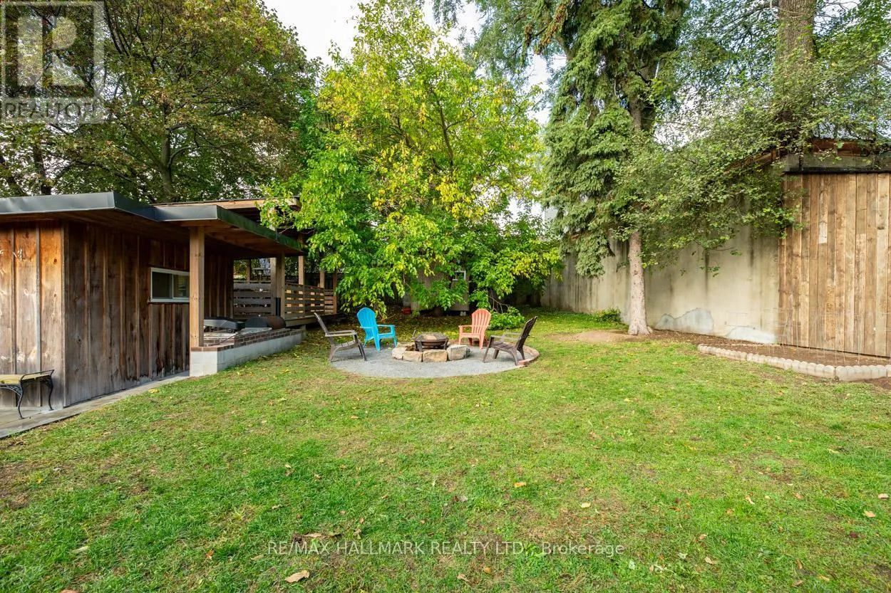 110 LAKESIDE AVENUE